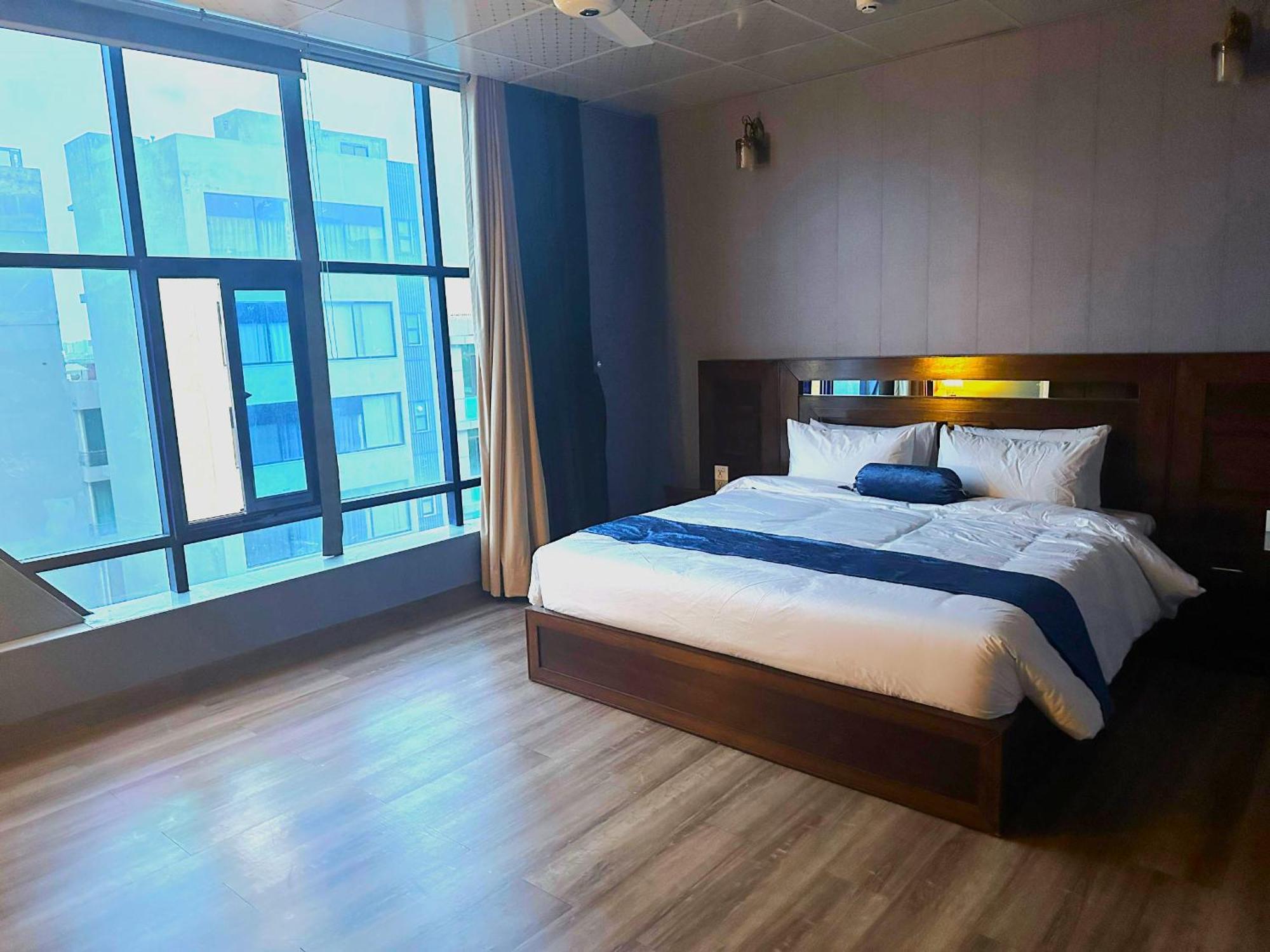 Luxury Apartment In Dha Phase 8, Near Allama Iqbal International Airport Λαχόρη Εξωτερικό φωτογραφία