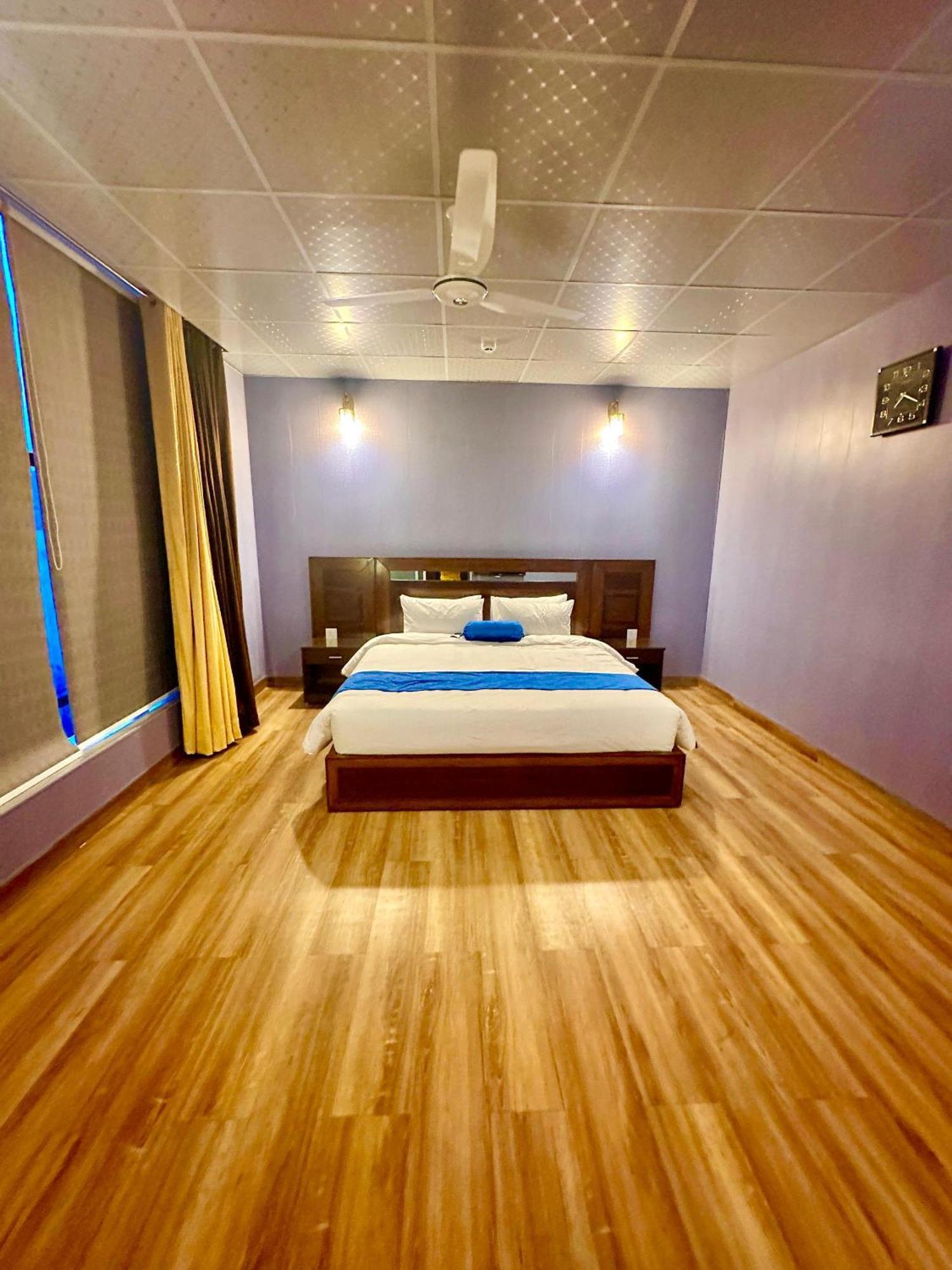 Luxury Apartment In Dha Phase 8, Near Allama Iqbal International Airport Λαχόρη Εξωτερικό φωτογραφία